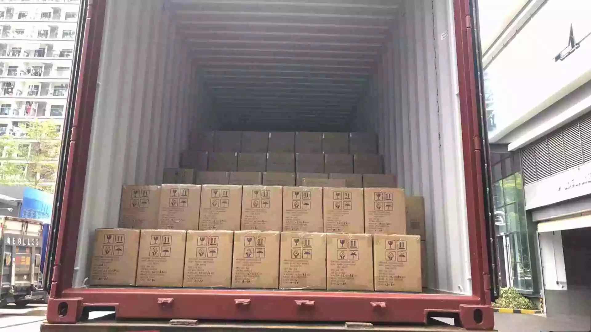 makeup factory shipping 