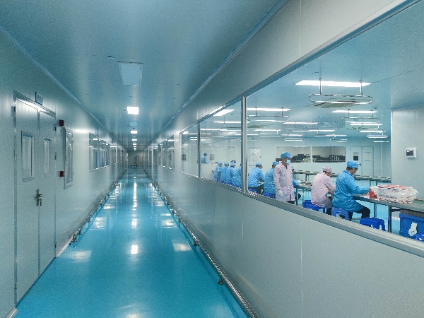 How to Find a Small MOQ Cosmetics Manufacturer in China ?