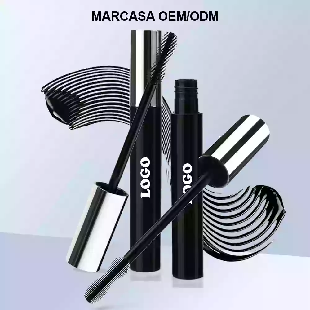 What makes this custom mascara for all‑day flawless eye makeup?